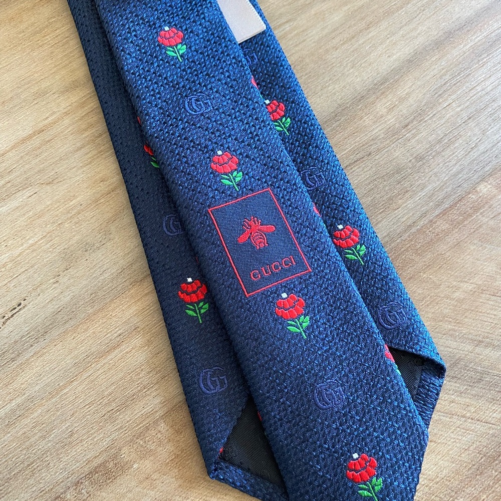 GUCCI Slim Tie - Picture 3 of 6